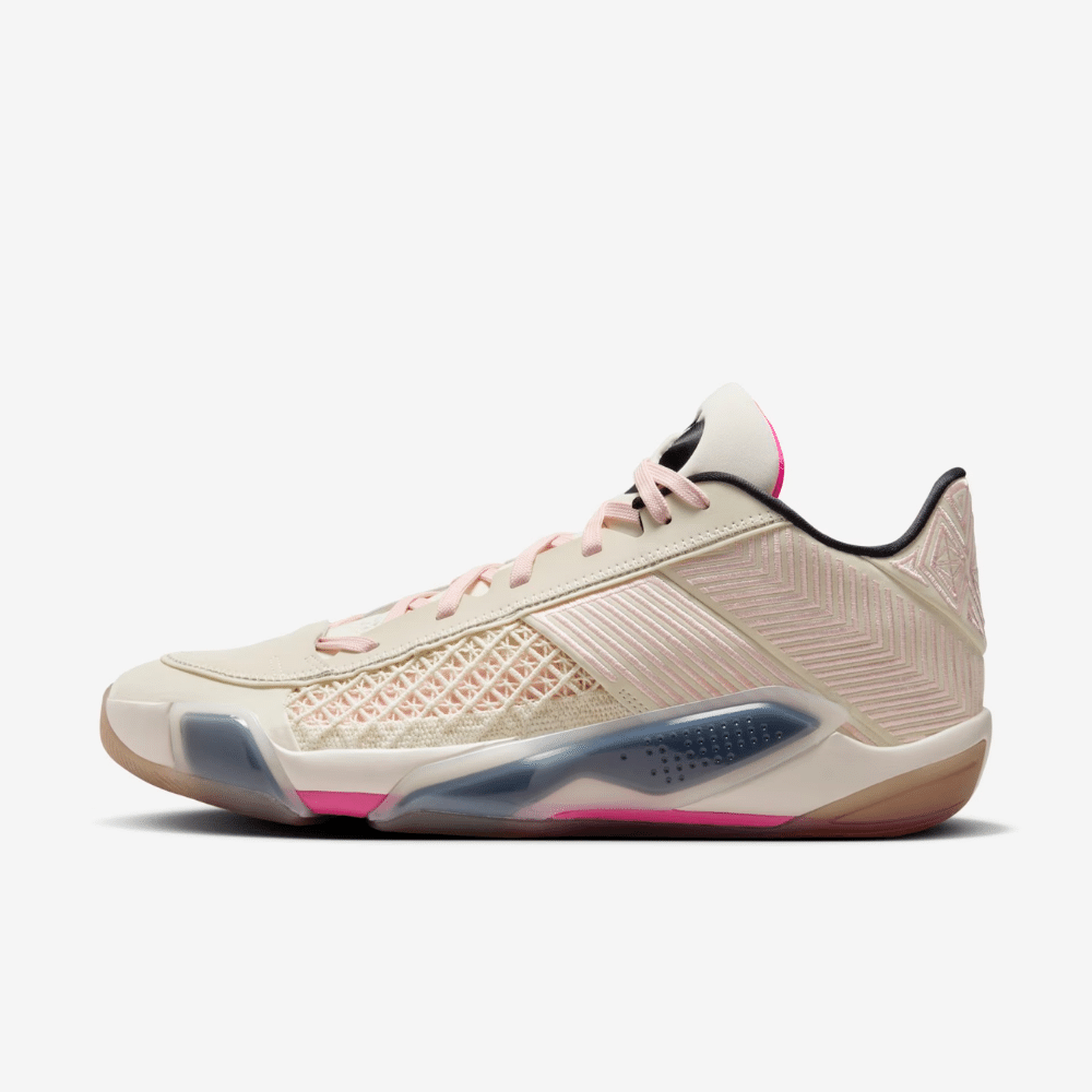 Air Jordan XXXVIII Low Coconut Milk foto 1