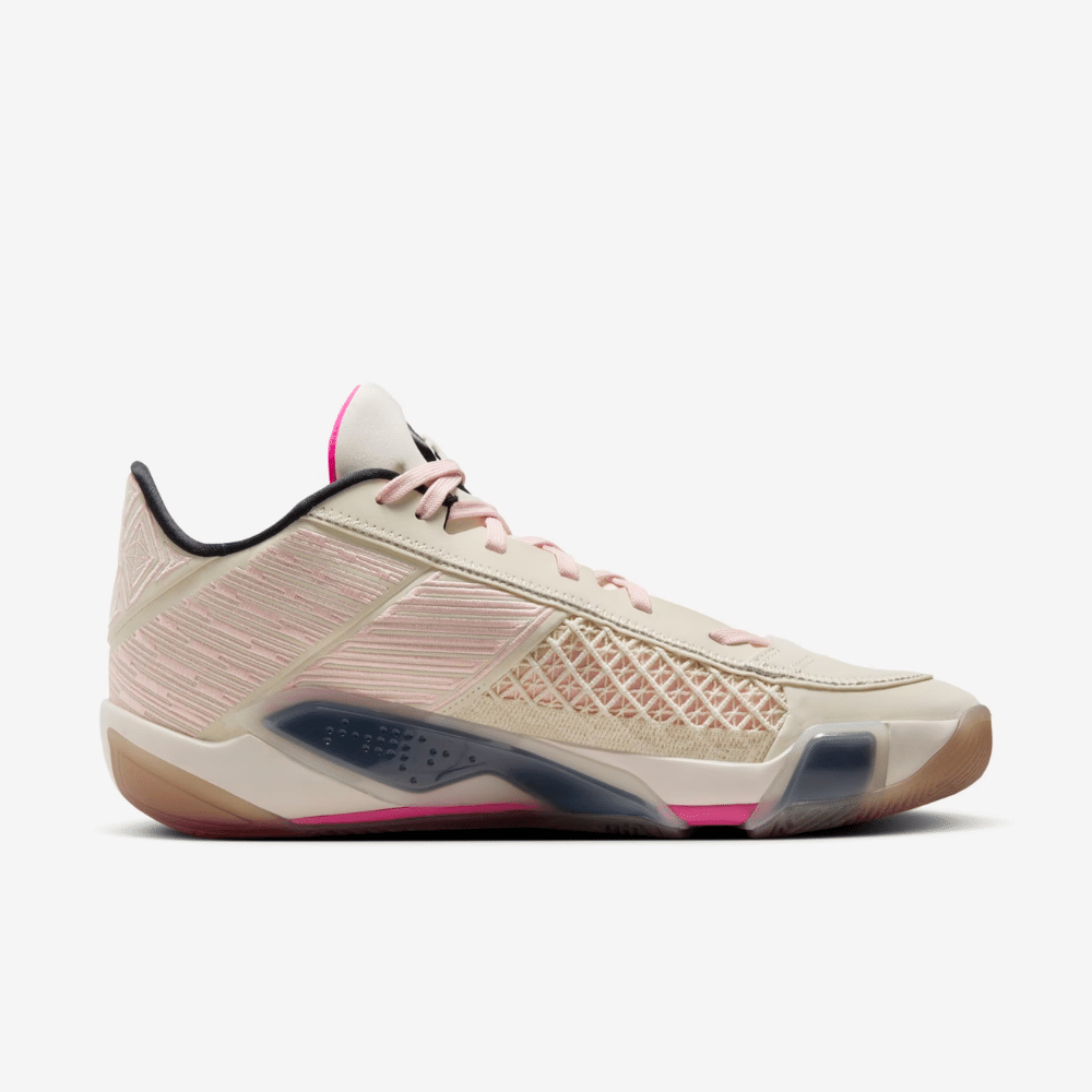 Air Jordan XXXVIII Low Coconut Milk foto 3