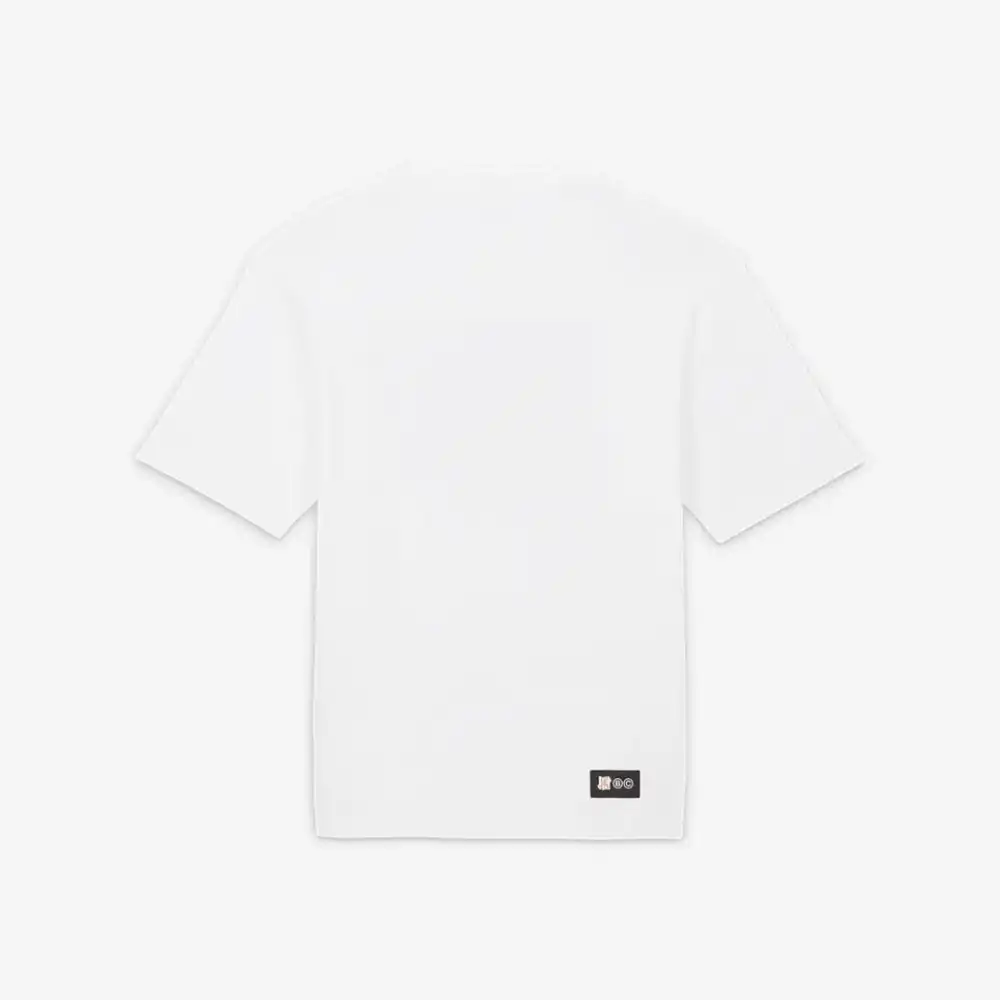 Undefeated x Jordan Camiseta Free Throw White foto 1