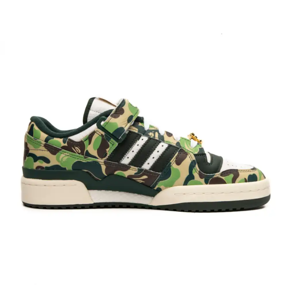 Imagem BAPE x adidas Forum 84 Low 30th Anniversary Green
