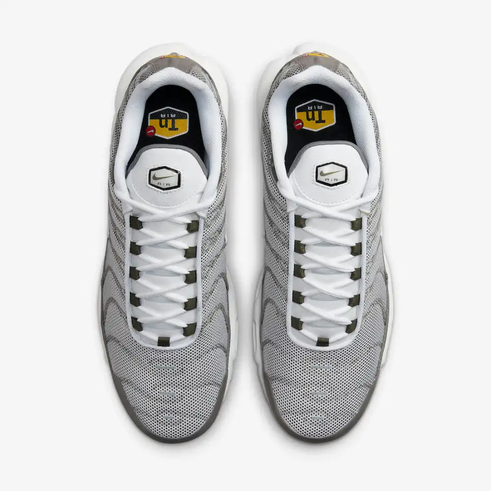 Nike Air Max Plus Flat Pewter - Droper