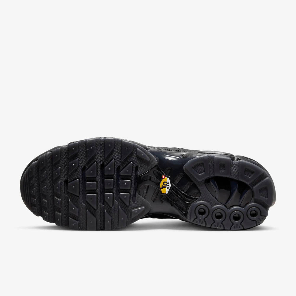 A Cold Wall x Nike Air Max Plus Black - Droper