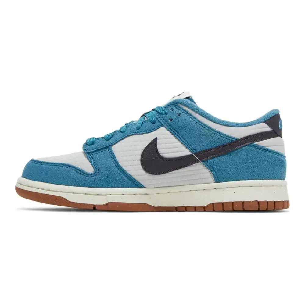 NIKE DUNK LOW RETRO NN TOASTY RIFT BLUE Nike Dunk Low SE GS NIKE DUNK LOW RETRO NN TOASTY RIFT BLUE Nike Dunk Low SE GS