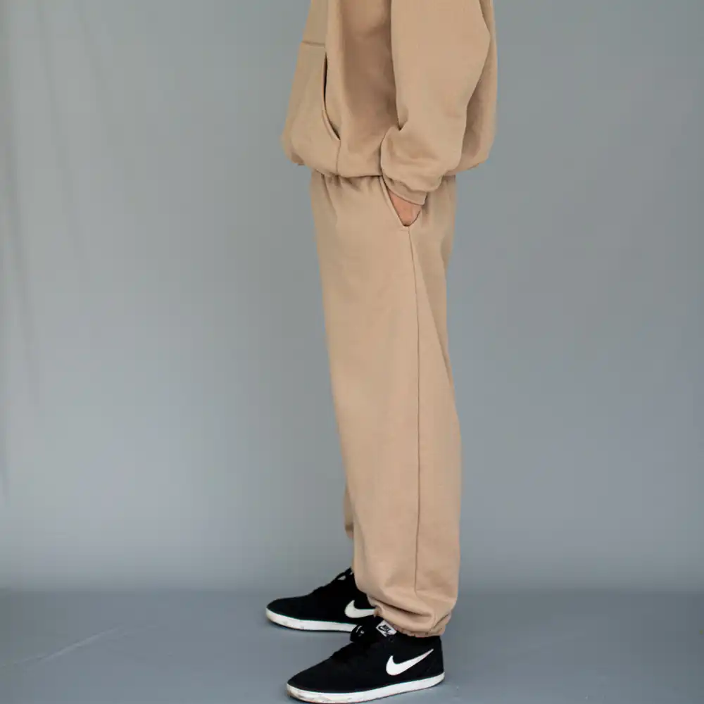 Calça Moletom Isa Lucena Areia foto 1