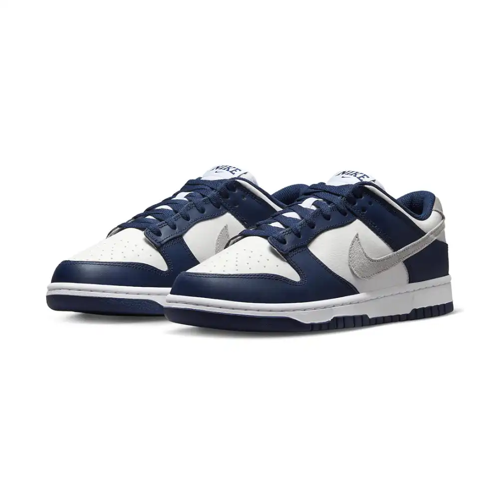 nike dunk midnight navy low