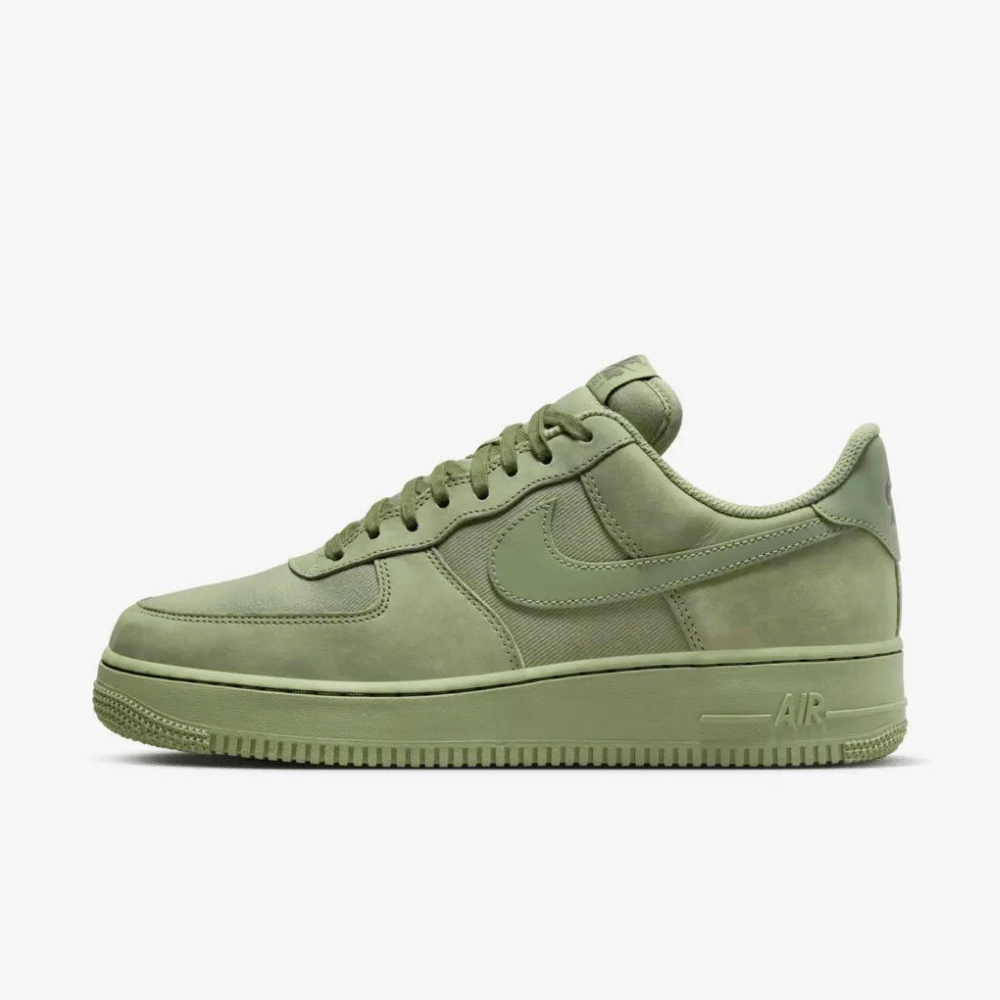 Green nike sales air force