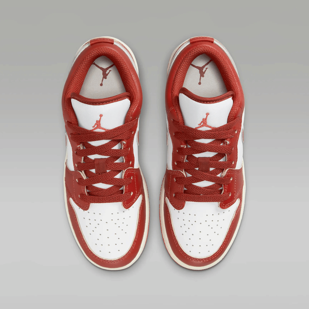 Air Jordan 1 Low GS Dune Red foto 2