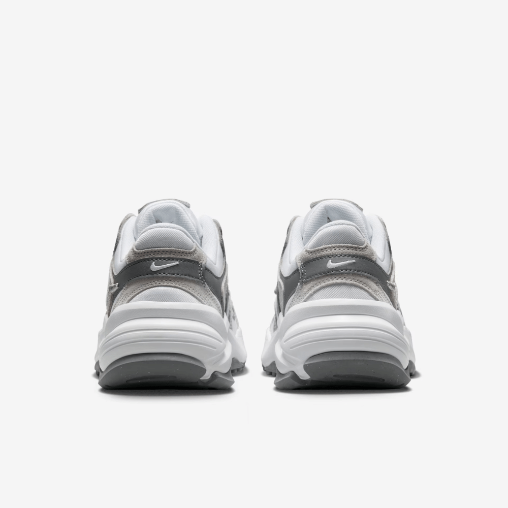 Nike AL8 Smoke Grey Metallic Silver foto 4
