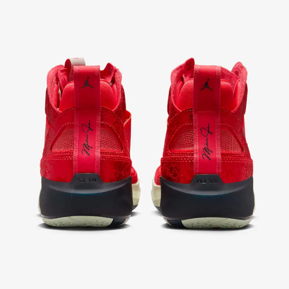 Rui Hachimura x Air Jordan 37 Siren Red foto 4