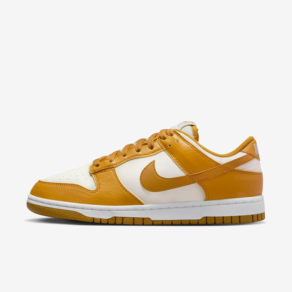 Nike Dunk Low Next Nature Light Curry foto 1