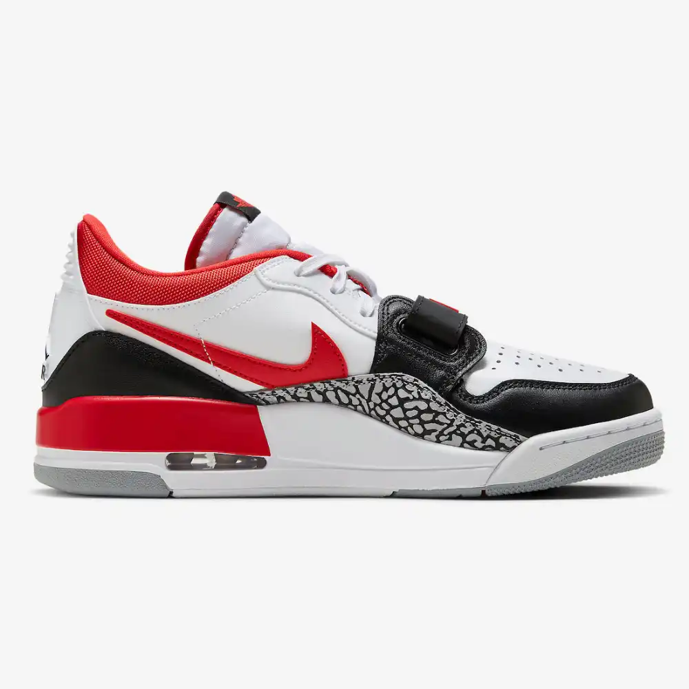 Air Jordan Legacy 312 Low Black Toe foto 3