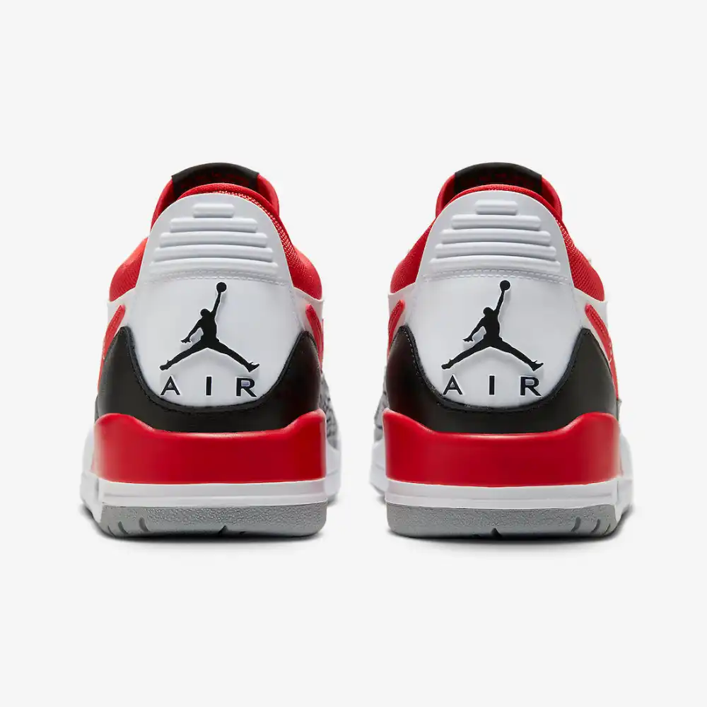 Air Jordan Legacy 312 Low Black Toe foto 4