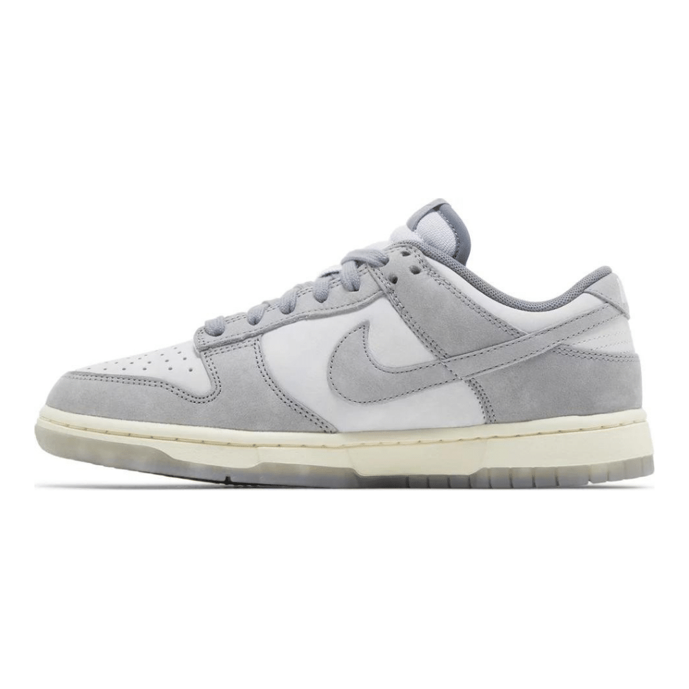 Nike dunk low 2024 football grey size 12C