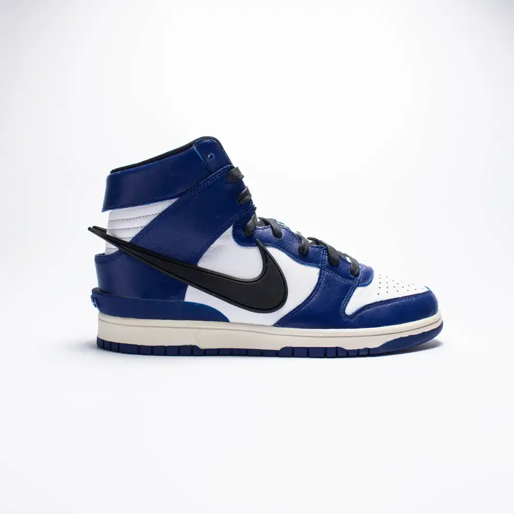 Ambush X Nike Dunk High Deep Royal foto 3