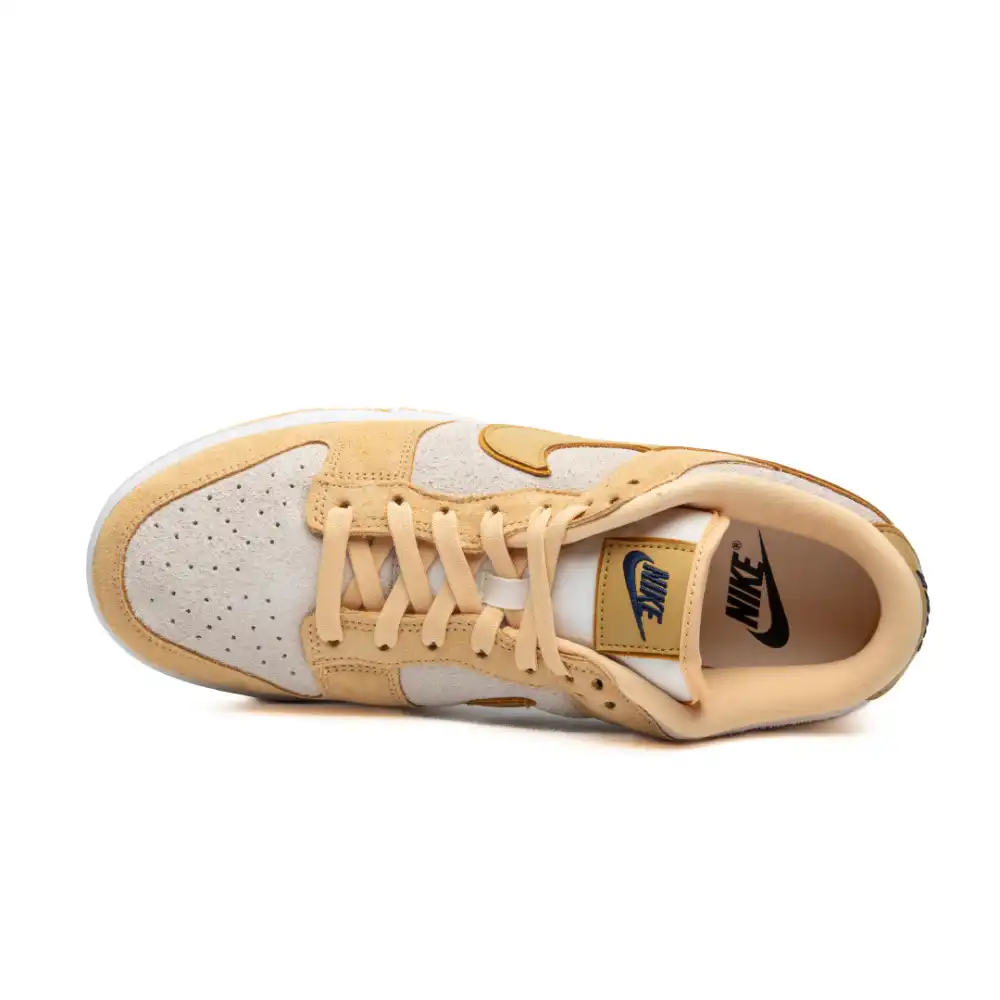 Nike Dunk Low LX Gold Suede - Droper