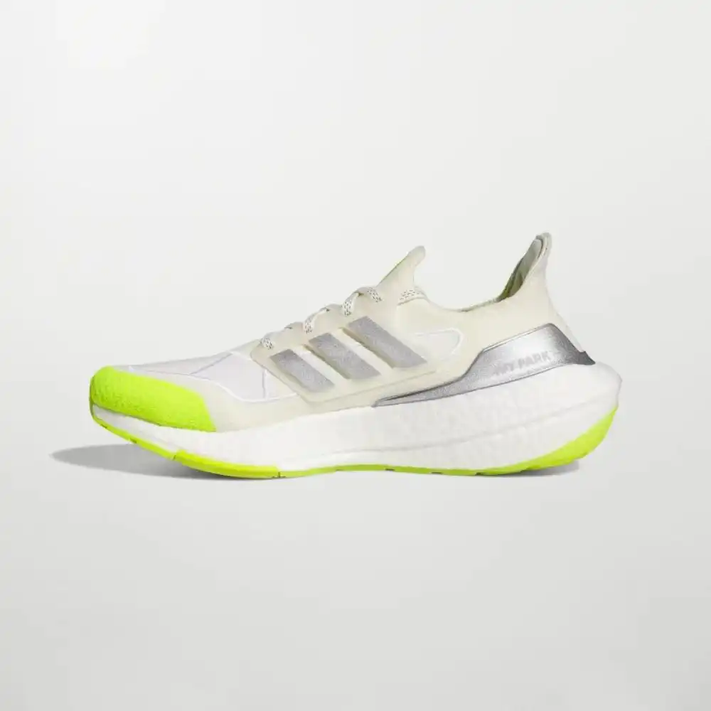 Ivy Park x adidas Ultra Boost Cloud White Silver Metallic foto 3
