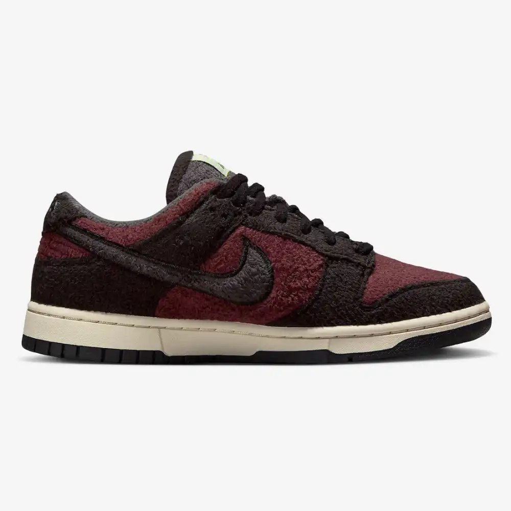 Nike Dunk Low SE Fleece Pack Burgundy Crush foto 3