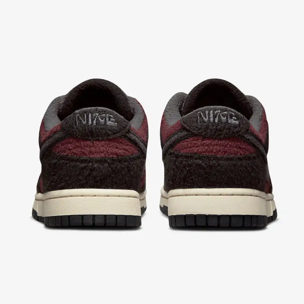 Nike Dunk Low SE Fleece Pack Burgundy Crush foto 4