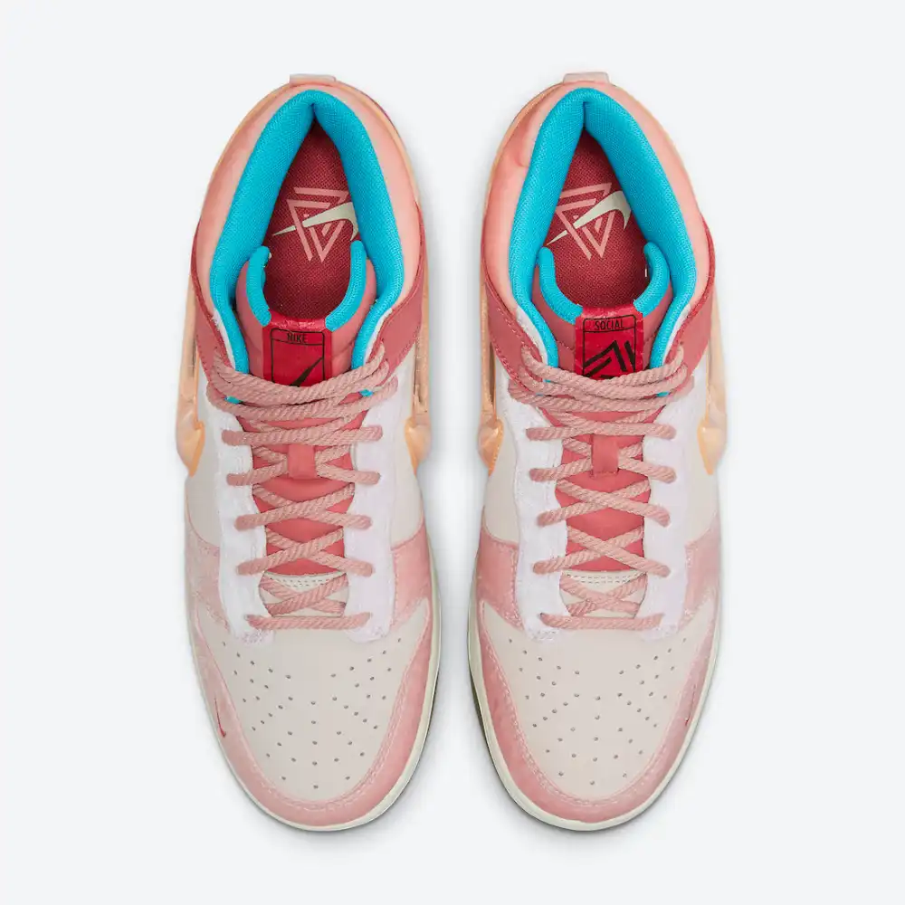 Social Status x Nike Dunk Mid Free Lunch Strawberry Milk foto 2