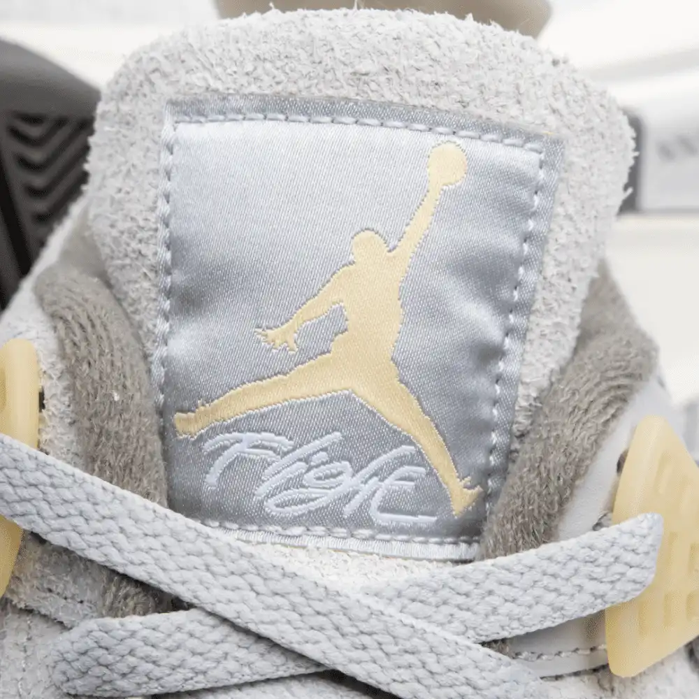 Air Jordan 4 Craft Photon Dust - Droper