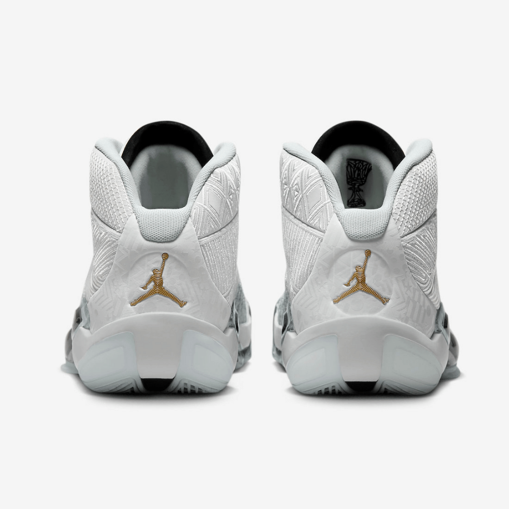Air Jordan 38 FIBA foto 4