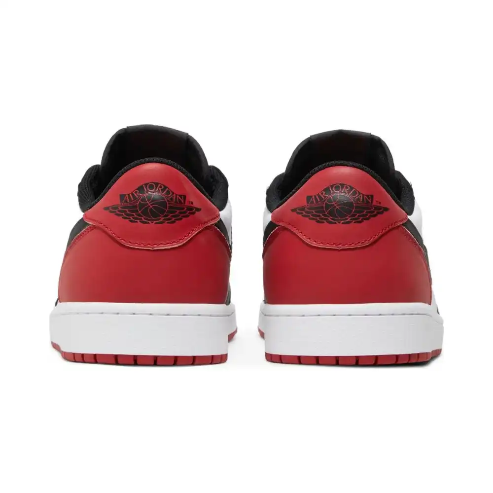 Nike air jordan hot sale 1 black toe