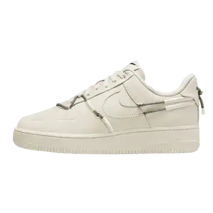 Nike Air Force 1 Light Orewood Brown