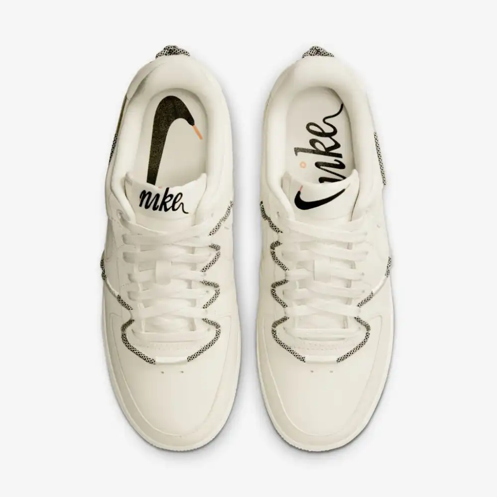 Nike Air Force 1 Light Orewood Brown foto 2