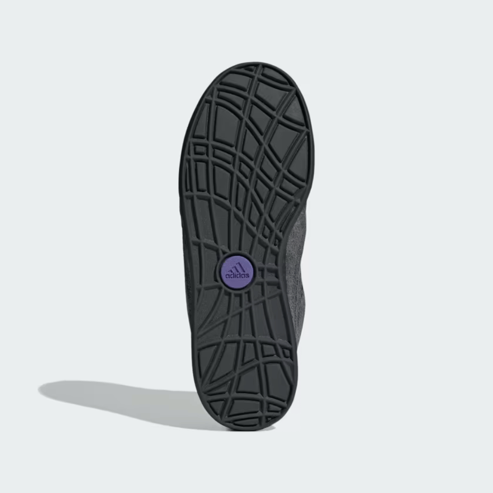 Youth Of Paris x adidas Adimatic Mid Utility Black foto 5