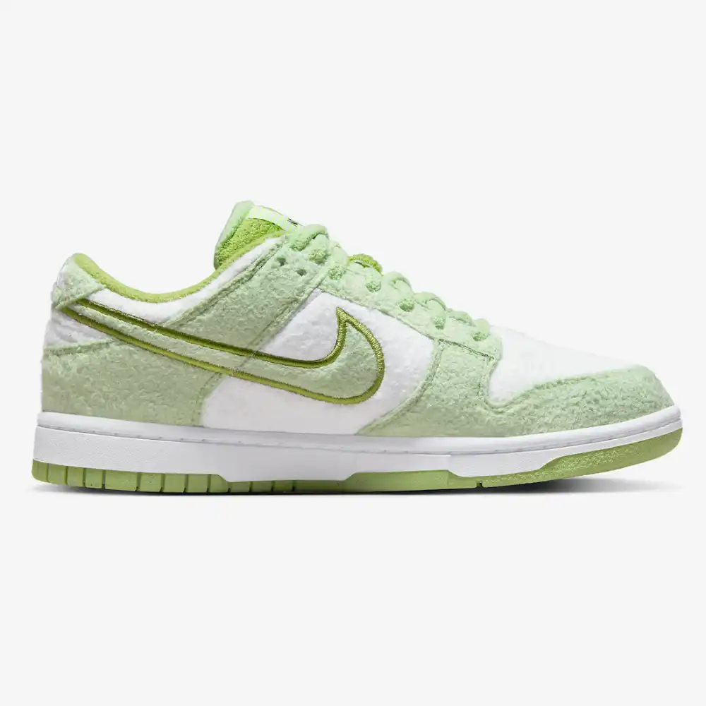 nike dunk low se fleece pack honeydew