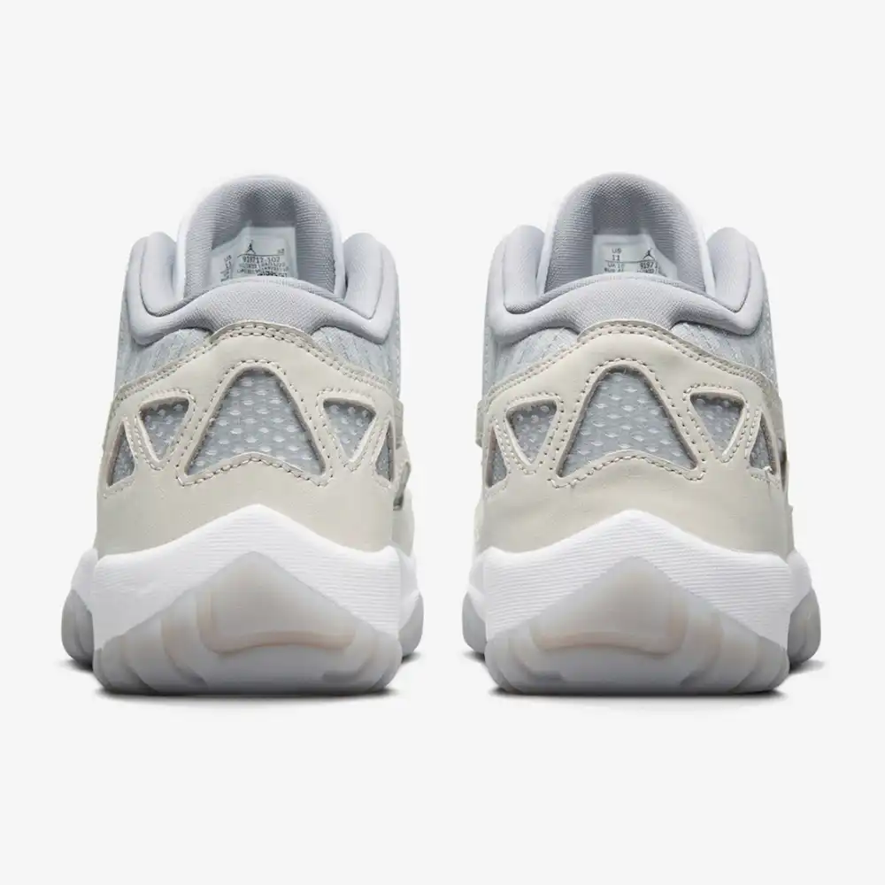 Air Jordan 11 Low IE Light Orewood Brown foto 4