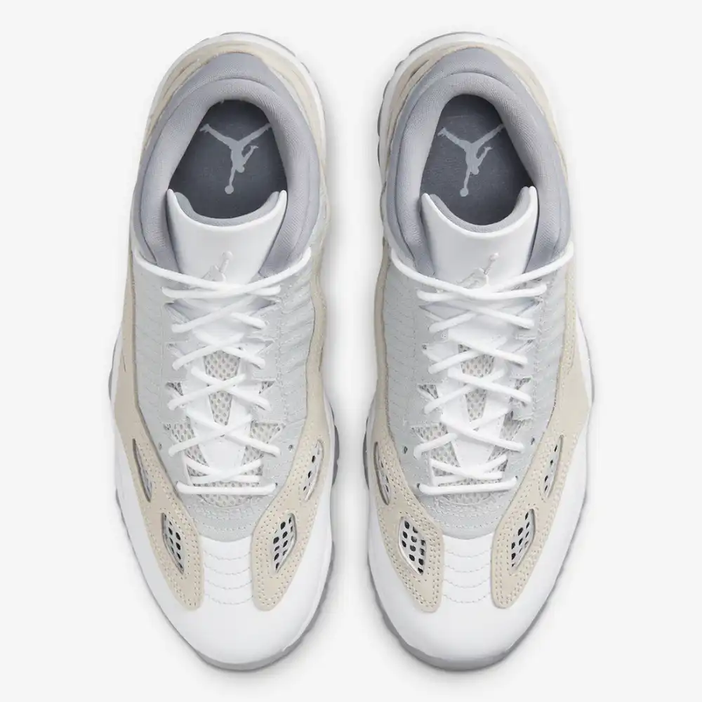 Air Jordan 11 Low IE Light Orewood Brown foto 2